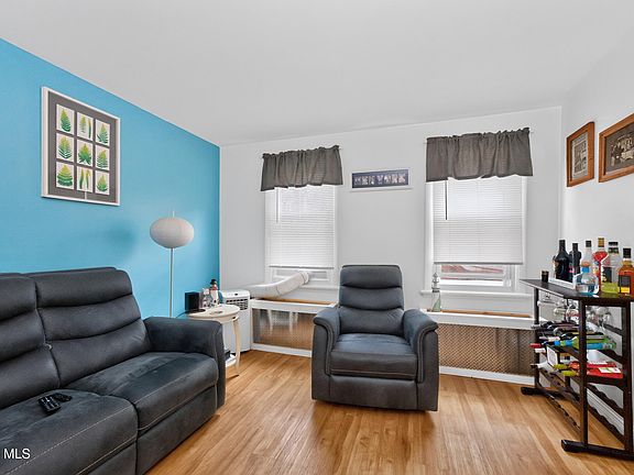 5th image of 1015 1st Street