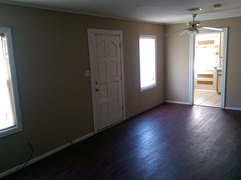 2nd image of 3116 Cashion Pl