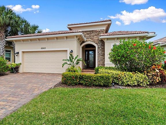 3rd image of 10563 SW Capraia Way