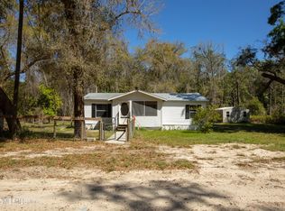 112 Sculpin Dr, Florahome, FL 32140