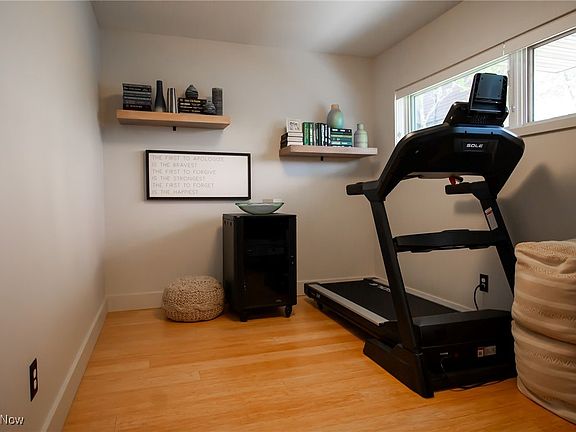 5th image of 13 Clifton Pointe