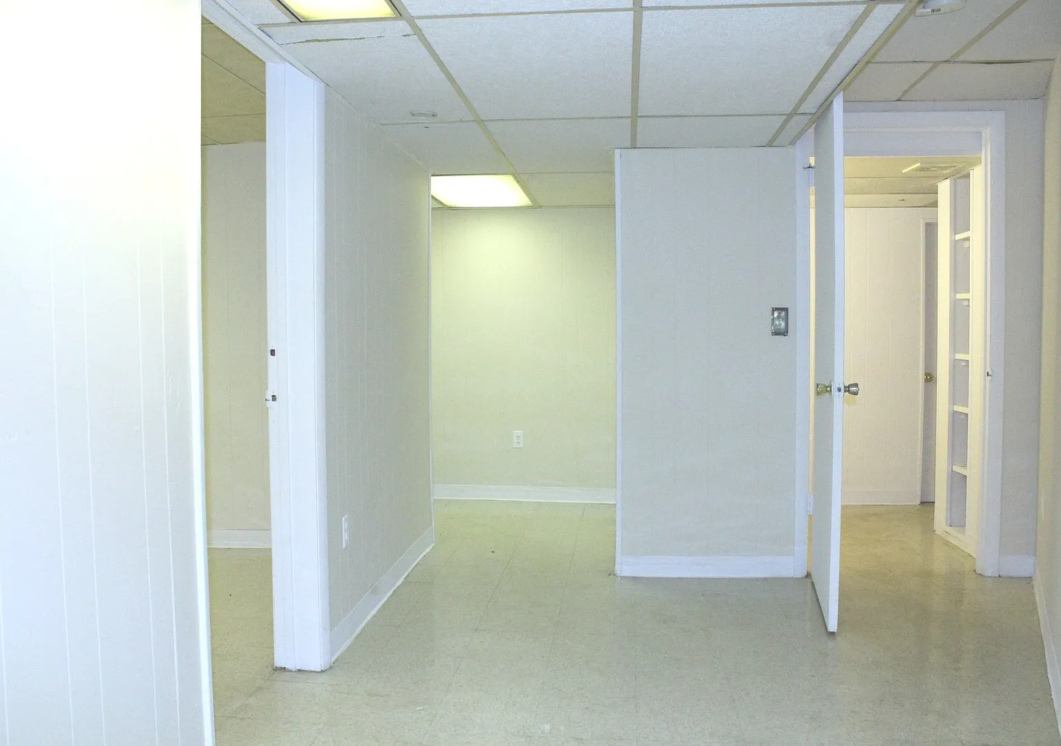 Avon Apartments — Photo 3