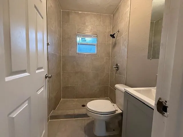 400 Metcalf Ct — Photo 11