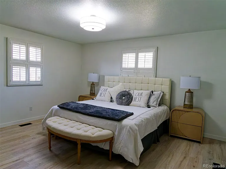 5927 S Yates Ct — Photo 11