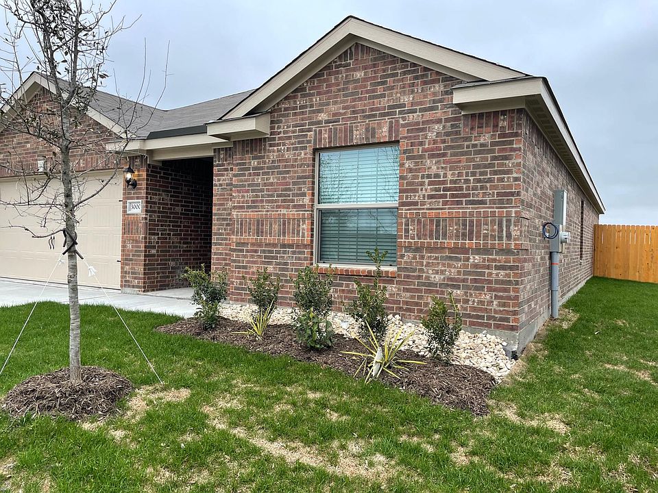 1st image of 3000 Hereford Dr