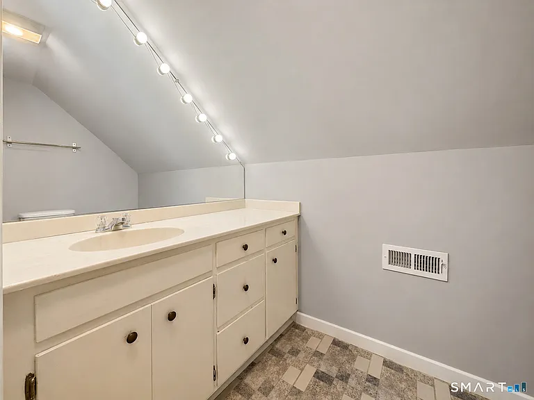 28 Lewis Ln — Photo 19