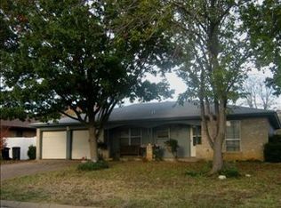 1717 Downey Dr, Fort Worth, TX 76112