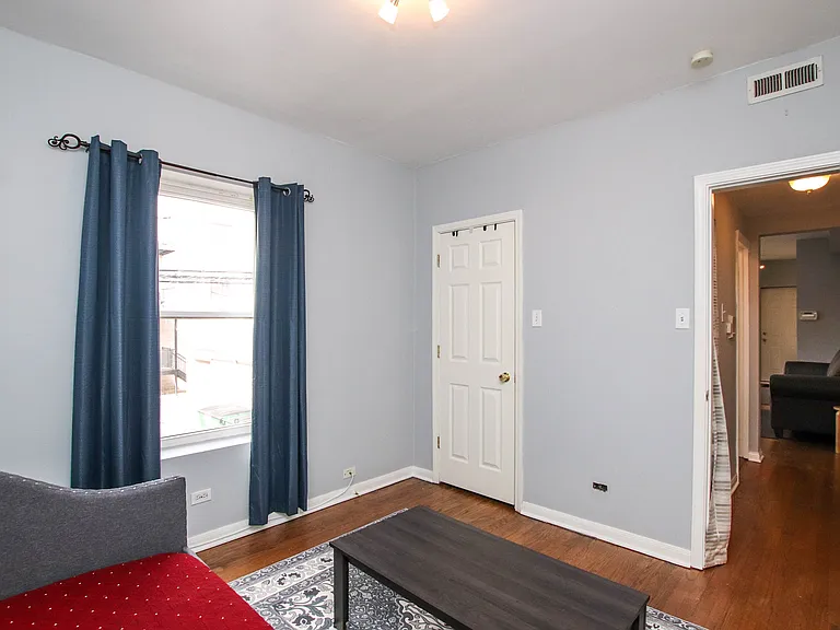 1626 W Farwell Ave #1F — Photo 10