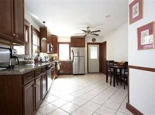 29 Amsden St #1, Arlington, MA 02474