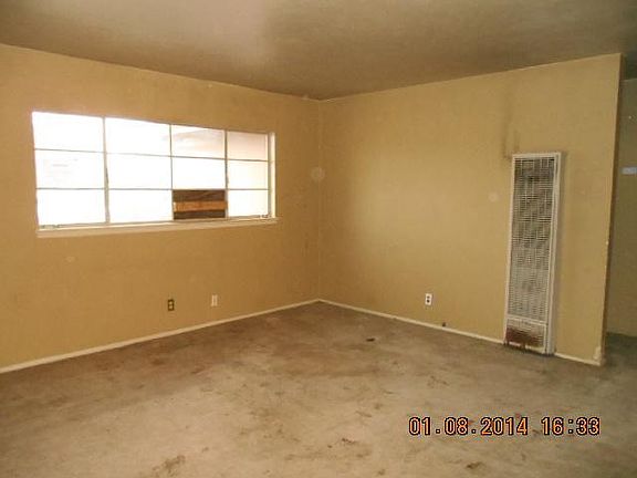 5th image of 730 W Cambridge Ave
