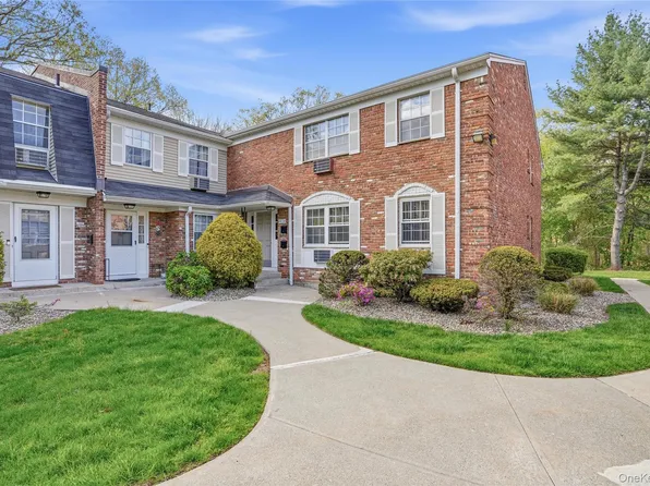 198 Doxbury Lane, Suffern, NY 10901