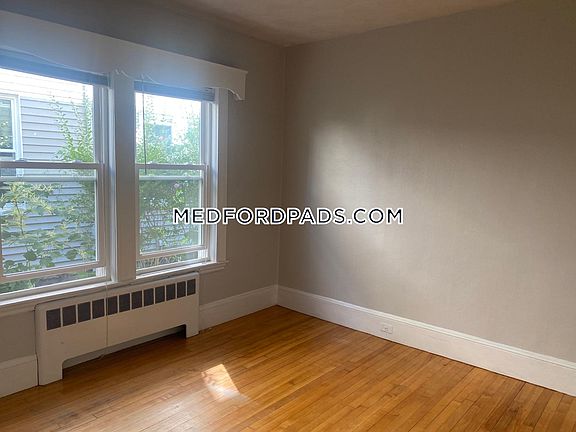 4th image of 144 George St Floor 1
