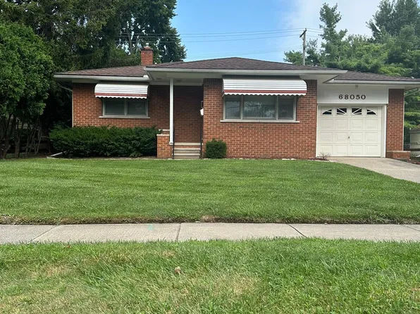 68050 Mary St, Richmond, MI 48062