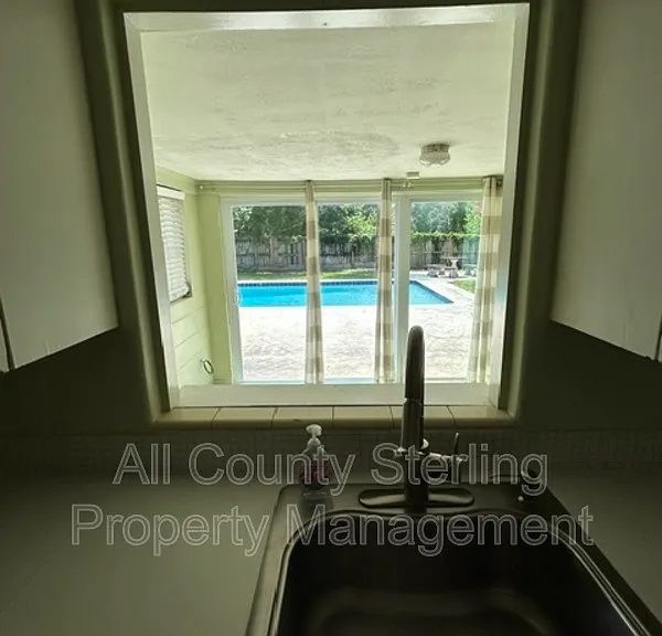 620 Central Ave — Photo 5