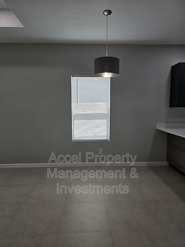 3 bed, 2.0 bath, $1,200 — Photo 4