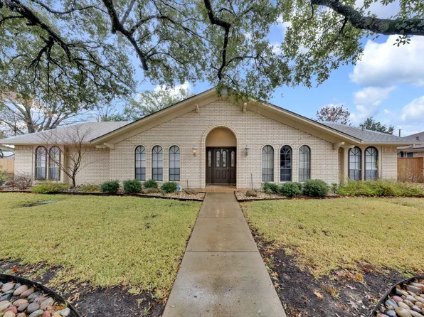 1803 Yorkstown Dr, Ennis, TX 75119