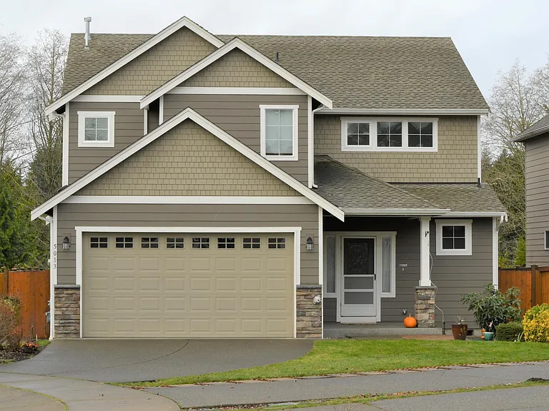 5013 Black Rock Loop SE — Photo 1