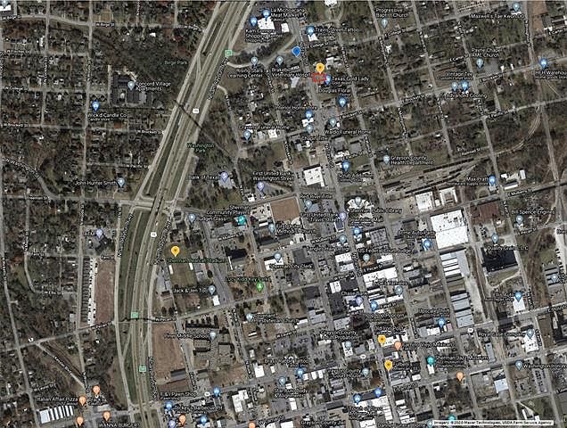 2nd image of 811 N Travis St
