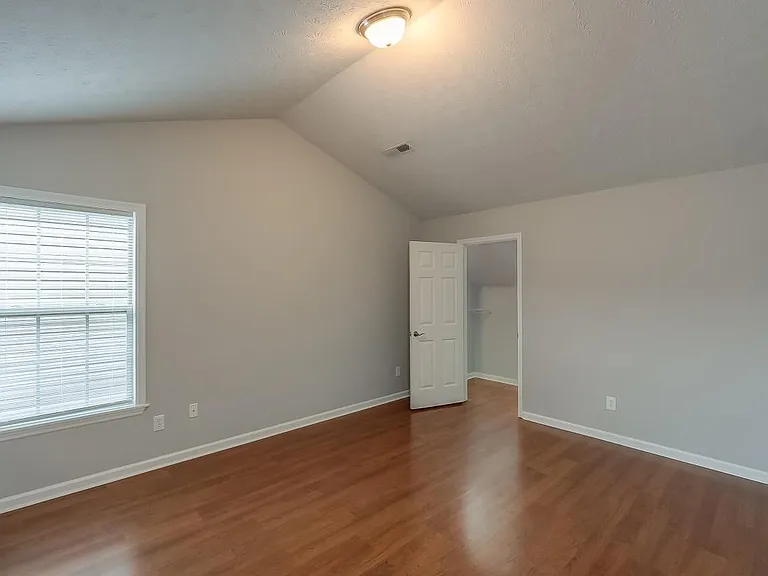 1140 Oatlands Park — Photo 17