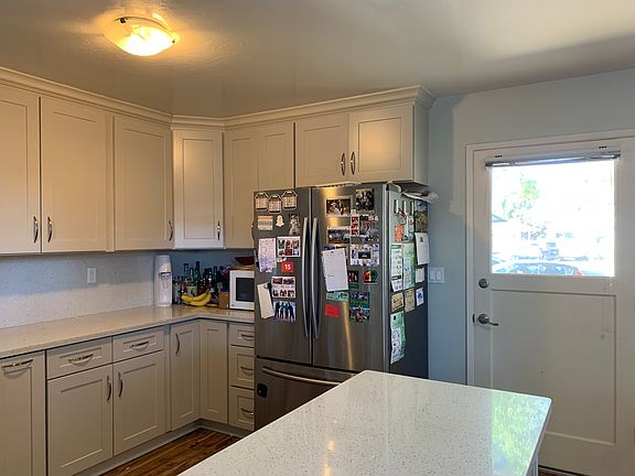 4th image of 4152 Byron St