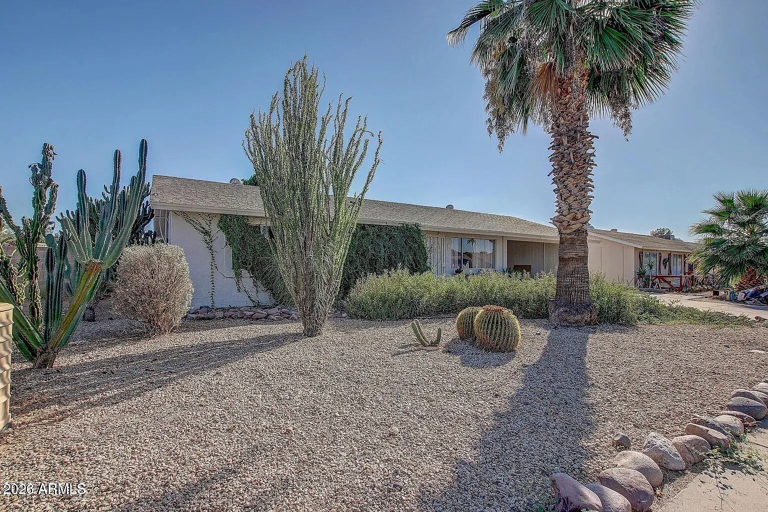 3 bed, 1316 sqft, $2,700 — Photo 2