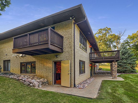 2nd image of 21855 W Hidden Valley Dr