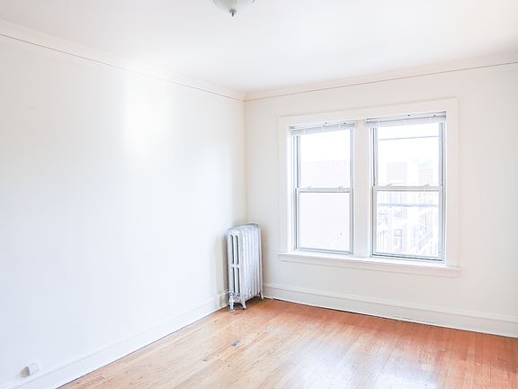 3rd image of 4917 N Damen Ave #1N