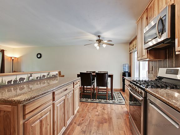 5th image of 654 Garys Dr