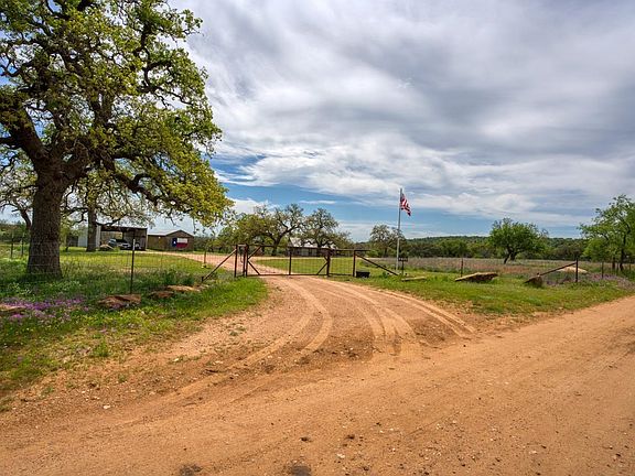 2nd image of 131 Horse Mountain Trail