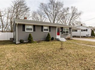 62 Hanover St, Warwick, RI 02886