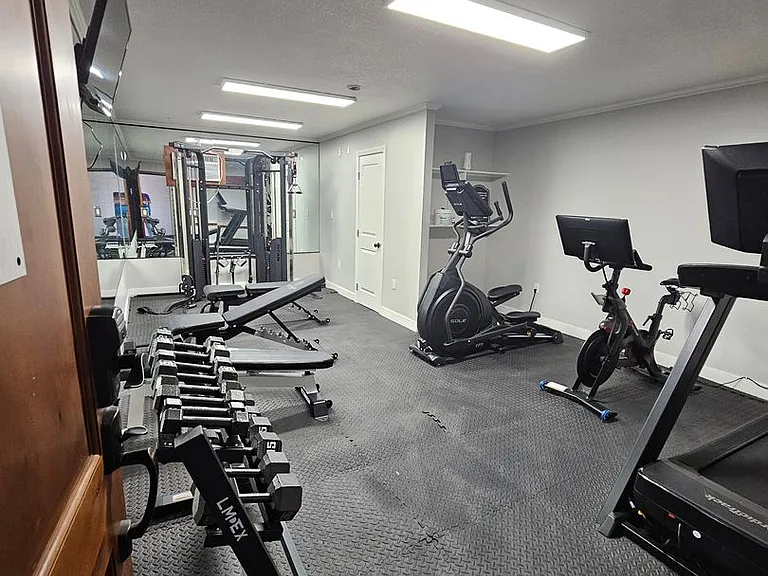 The BLVD Boutique Apartments — Photo 14