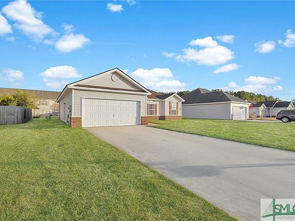 2nd image of 85 Red Oak Dr