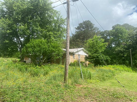 3rd image of 109 Townsend Cir