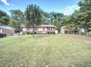 117 Cline Ave, Hendersonville, TN 37075