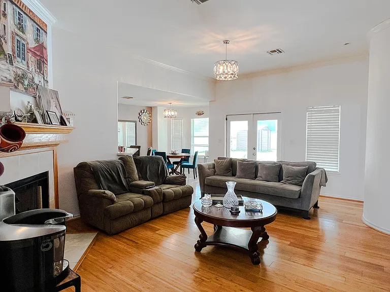 2509 Wool Dr — Photo 4