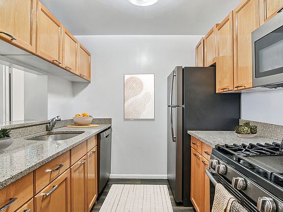 5th image of 345 E 64th St APT 8E