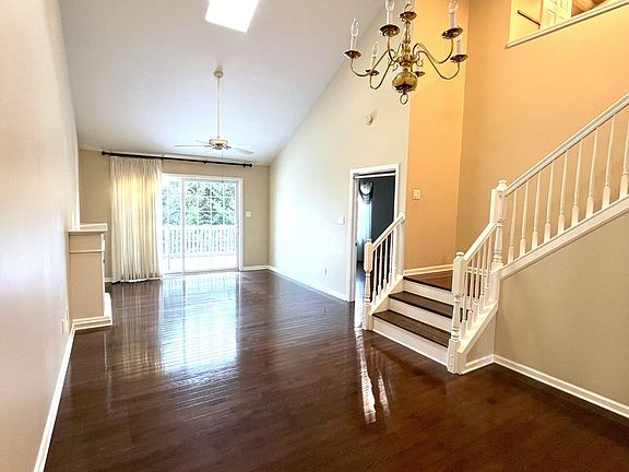 4th image of 3876 Alfalfa Ln