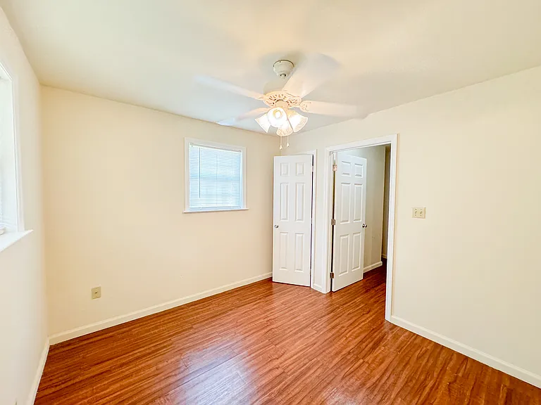 2203 Melanie Dr — Photo 10