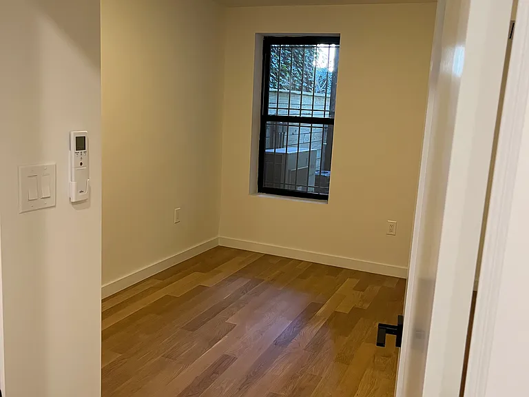 511 Chauncey St #TNHS — Photo 4