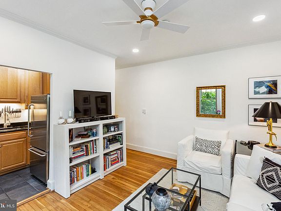 5th image of 3022 Wisconsin Ave NW APT 106
