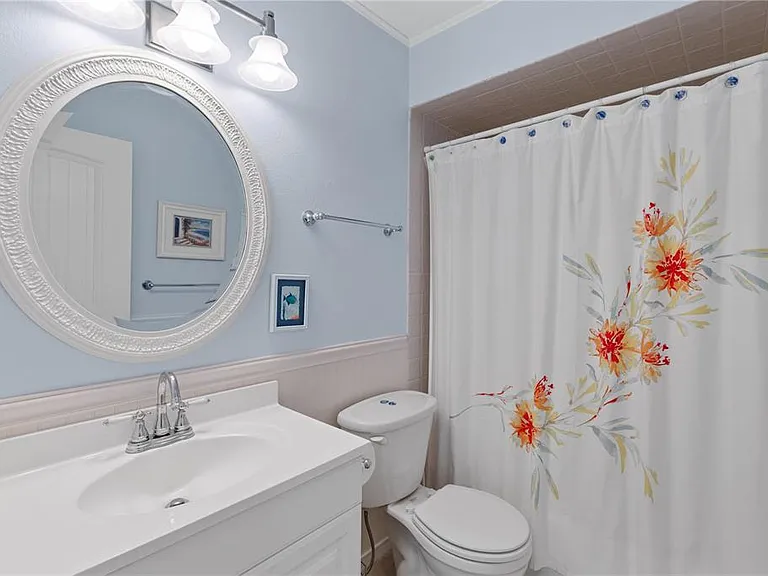 7860 Holiday Dr — Photo 27