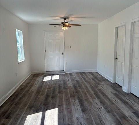 5th image of 801 Urbandale St