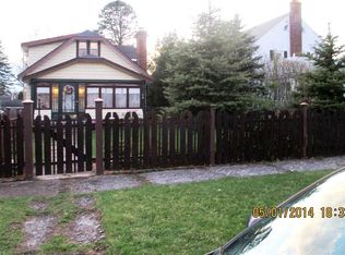 16 Sunset Ct, Cohoes, NY 12047