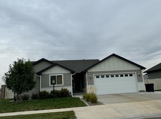 5509 Clear Sky Dr, Billings, MT 59106