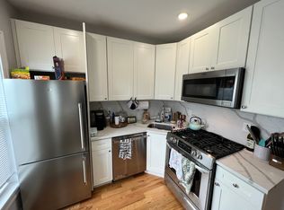 374 Oxford St #3T, Cambridge, MA 02140