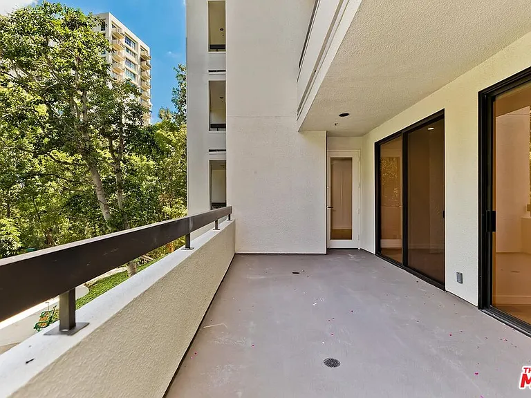 2142 Century Park Ln #102 — Photo 27