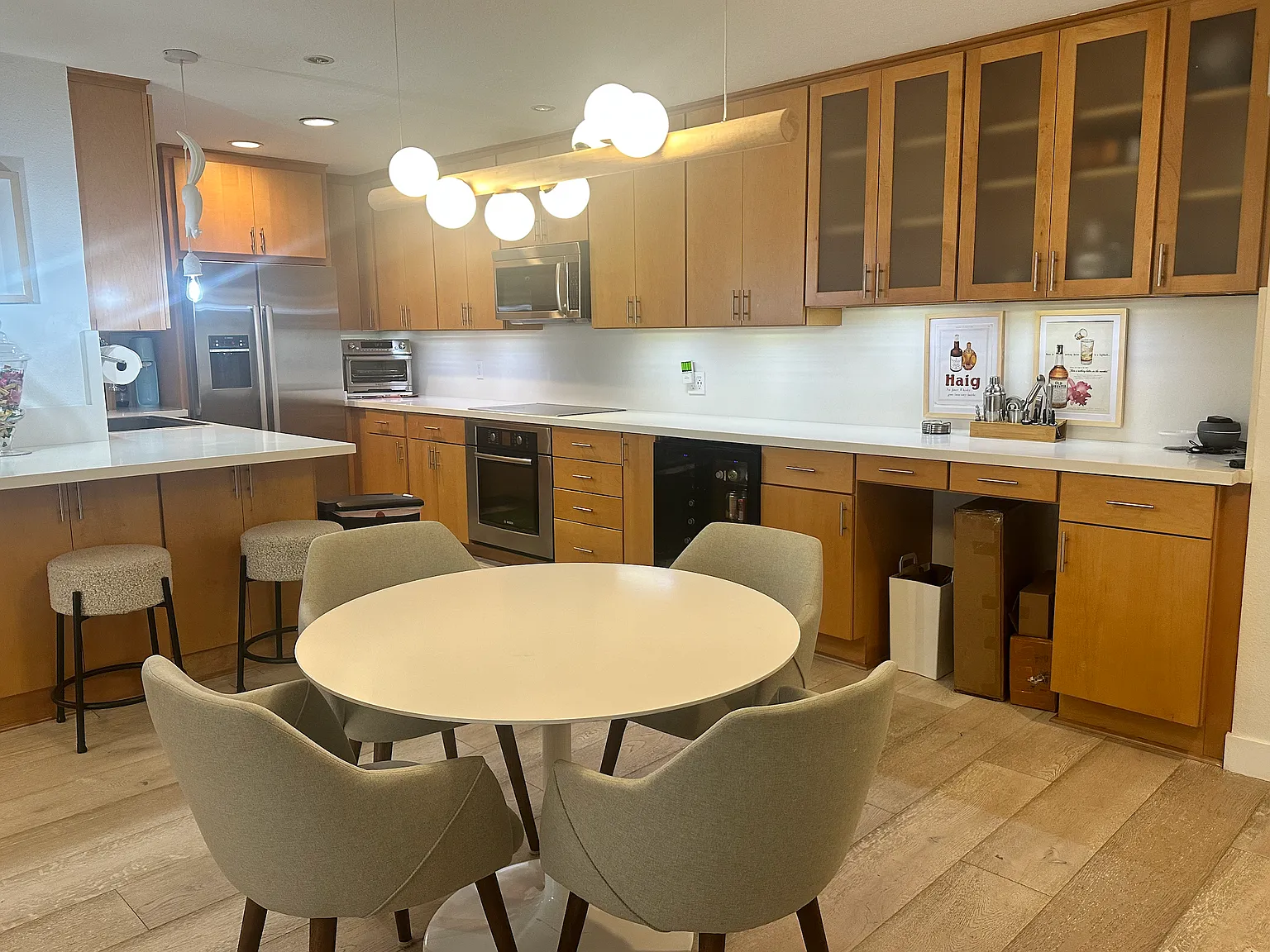 8601 Falmouth Ave — Photo 4