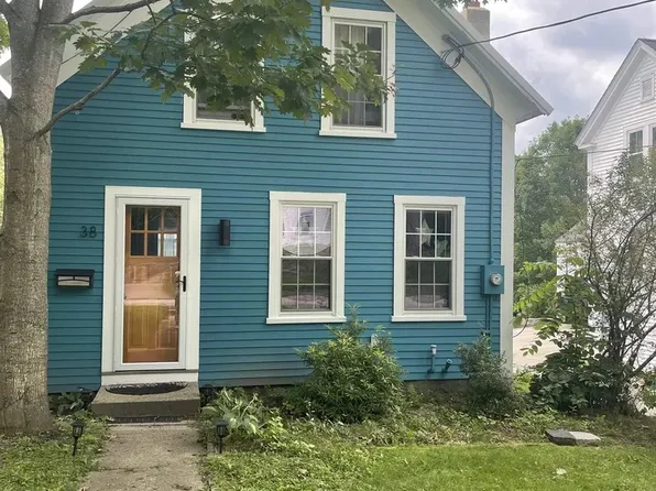 38 Union St, Peterborough, NH 03458
