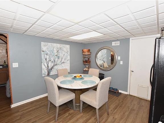 3rd image of 4011 Shelley Ct