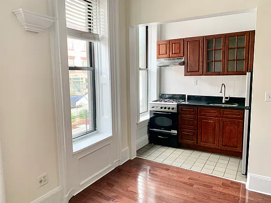 Rented by A P Realty Group NY LTD | media 18